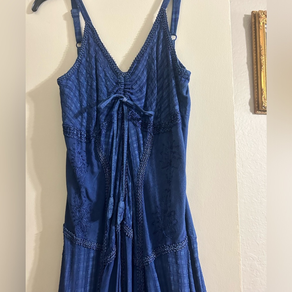 Elegant Blue Sleeveless Dress